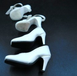 2 prs white tonner shoes b